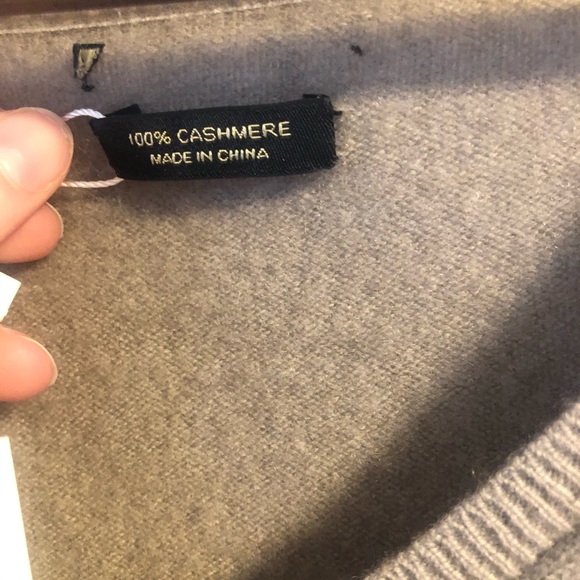 Cashmere sweater - Picture 3 of 3